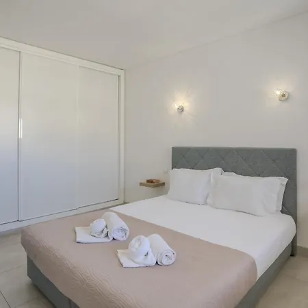 #412 Poolside 1br Near Oura & Beaches * Albufeira
