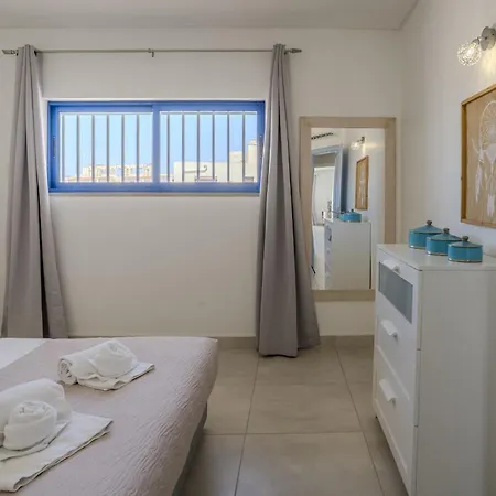 #412 Poolside 1br Near Oura & Beaches Lejlighed *