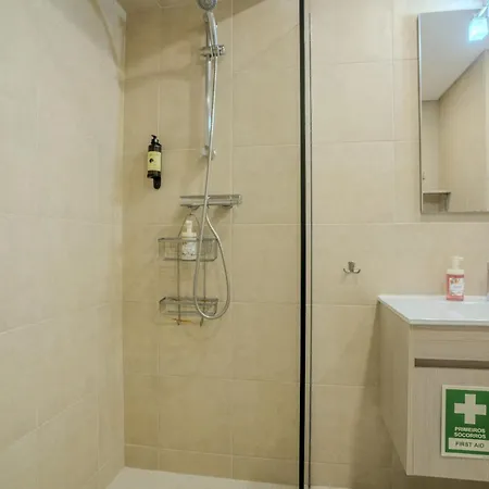 Lejlighed #412 Poolside 1br Near Oura & Beaches