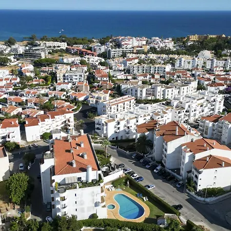 Apartment #412 Poolside 1br Near Oura & Beaches